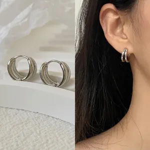 Orecchini a Cerchio in Rame a Doppio Strato Minimalisti per Donna Design di Nicchia Fibbie Auricolari a Forma di C