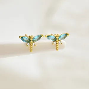 Elegante Libellen Ohrringe aus Gold mit hellblauen Steinen und weißen Zirkonia Akzenten
