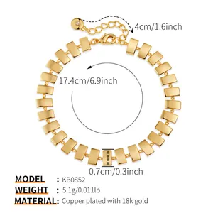 Pulsera de cadena multicapa chapada en oro de 18K con extensión ajustable y cierre