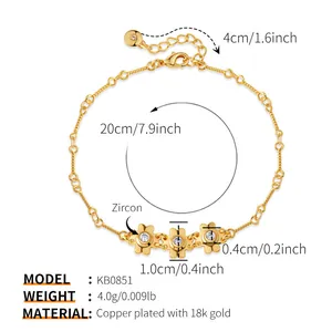 Pulsera de cadena multicapa chapada en oro de 18K con dijes de flores de circón y cierre