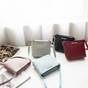 Women's Minimalist PU Leather Crossbody Bag Small Square Shoulder Bag Metal Logo Adjustable Strap Zipper Fashion Purse