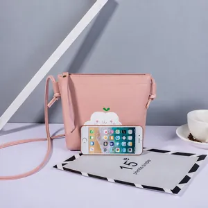 Mini borsa rosa a tracolla per cellulare con nuvola cartoon e tracolla regolabile