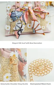 Détails du nœud en soie et de la chaîne dorée sur un sac seau transparent à motif marguerite