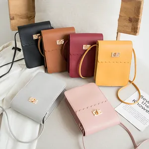 Women Scalloped Edge PU Leather Mobile Phone Bag Retro Vertical Square Small Crossbody Bag With Gold Metal Lock Closure