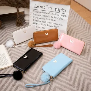 Portefeuille Long pour Femmes en Cuir PU Brillant Avec Décor Papillon Pendentif Pompon Et Dragonne Pochette Quotidienne pour Dames