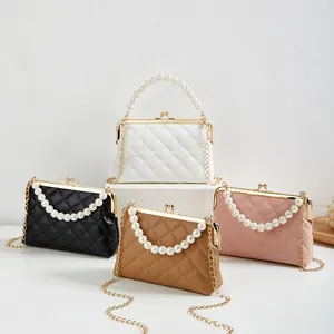 Elegante Dames Gevoerde PU Leren Handtas Met Grote Kunstmatige Parel Handvat Vintage Gouden Kniptas Avondfeest Tas