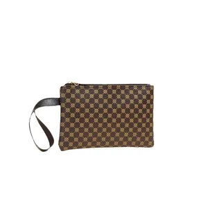 Pochette marrone scuro con motivo floreale geometrico e pratica cerniera dorata superiore