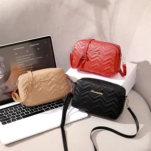 Women's Chevron Quilted PU Leather Crossbody Bag Gold Metal Logo Zipper Small Square Camera Bag Casual Daily Shoulder Bag