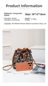 Comparaison de taille détaillée du sac seau à paillettes à côté d'un smartphone