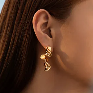 European American Style Exaggerated Irregular Wave Stud Earrings 18K Gold Plated Geometric Twisted Fluid Design Earrings For Women