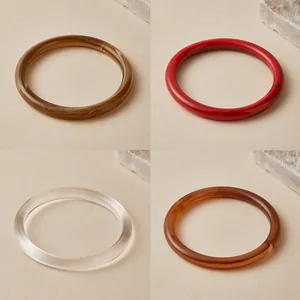Moderner Minimalistischer Acryl Harz Armreif Damen Süßigkeitenfarbe Marmortextur Mode Schmuck Urlaubsgeschenk