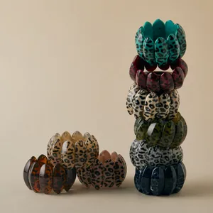 Fermagli per capelli regolabili in resina con vari motivi leopardati e colori