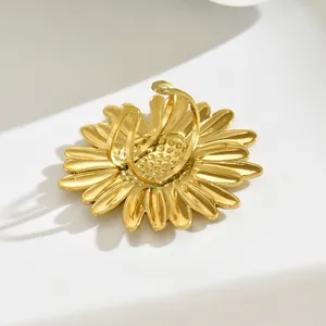 Elegant gold flower ring with sunflower design and adjustable open band for women