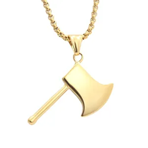 Collier avec pendentif hache en acier inoxydable doré et chaîne à mailles carrées