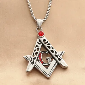 Pendente massonico vintage in acciaio inossidabile con strass rossi e catena in metallo