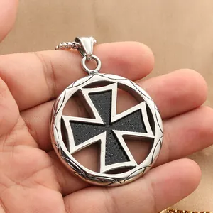Retro punk style stainless steel iron cross pendant with silver hollow engraved outer ring