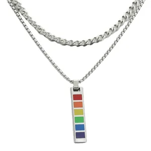 Collar doble capa punk para hombre de acero titanio con colgante cuadrado arcoíris