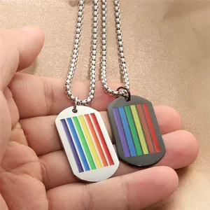 Pendenti a piastrina arcobaleno in acciaio inossidabile argento e nero con catenina