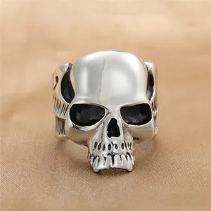 Men's Retro Punk Skull Wing Ring 316 Stainless Steel Titanium Steel Gothic Skeleton Polished Biker Finger Jewelry Gift