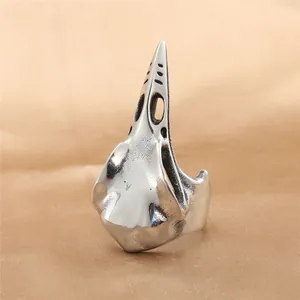 Retro Adler-Totenkopf-Ring aus silbernem Edelstahl im gotischen Punk-Vogel-Skelett-Stil