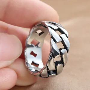 Bague chaîne cubaine punk rétro en acier inoxydable argenté avec finition oxydée