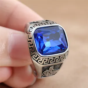 Bague vintage pour hommes en acier titane avec pierre bleue carrée et motif grecque