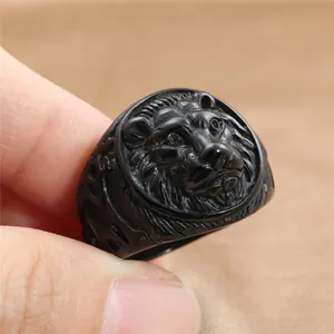Retro punk style black stainless steel lion head ring with intricate side textures