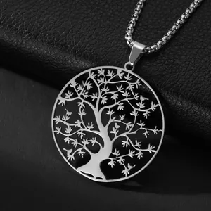 Collier avec pendentif Arbre de Vie en acier poli sur un fond en cuir noir de qualité