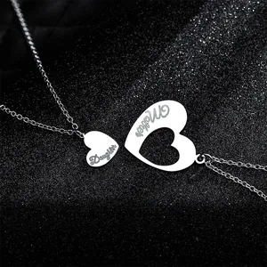 Collier Pendentif Cœur Mère Fille Ensemble en Acier Inoxydable Gravure de Lettres Mère Fille Couleur Argent Bijoux Cadeau