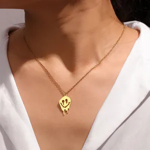 Unisex Titanstahl Halskette in Gold mit einem kreativen geschmolzenen Geister-Anhänger