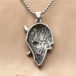 Retro stainless steel bull skull pendant necklace for men with gothic punk box chain
