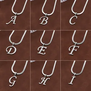 Collier Pendentif Initiale Alphabet en Acier Inoxydable pour Femmes Hommes Plaqué Or Argent Chaîne à Chevrons Bijoux