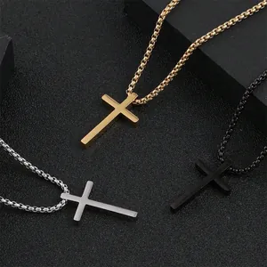 Colliers pendentifs croix pour hommes en acier inoxydable or, argent et noir avec chaînes