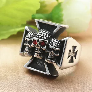 Gothic herenring met schedel, rode edelsteenogen en vintage roestvrijstalen afwerking