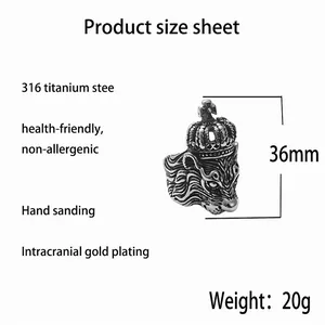 Detail of a 316 stainless steel lion head ring with crown, size and weight specs