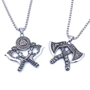 Pendentif hache double Viking vintage avec bouclier Valknut et détails de runes nordiques