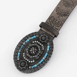 Cintura vintage in pelle con farfalle sbalzate e fibbia con pietre preziose blu