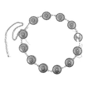 Cintura a catena vintage bohémien da donna con motivi floreali e decorazioni concho argento