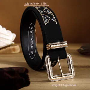 Retro embroidered belt for women with floral patterns and a rhinestone metal buckle