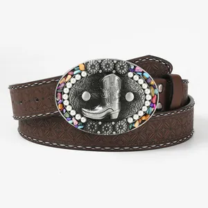 Cintura in pelle stile western vintage con fibbia decorata con perle e rilievi