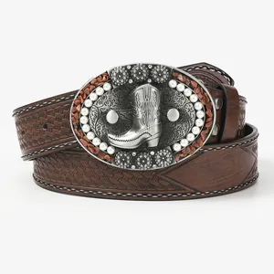 Cintura vintage in pelle marrone con fibbia decorata a stivale da cowboy e perle