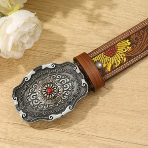 Vintage Western Ledergürtel mit Sonnenblumenprägung und verzierter silberner Schnalle