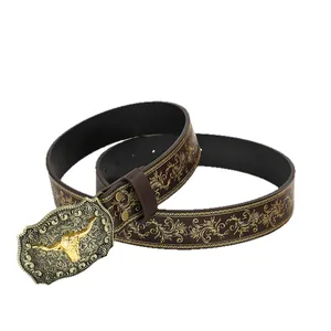 Ceinture vintage en cuir avec motifs dorés et boucle en relief à tête de taureau