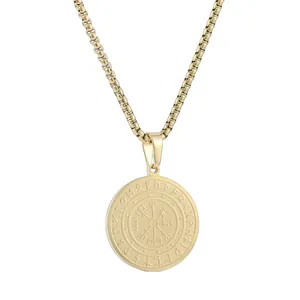 Collana con pendente bussola vichinga Vegvisir in acciaio dorato e cerchio di rune nordiche