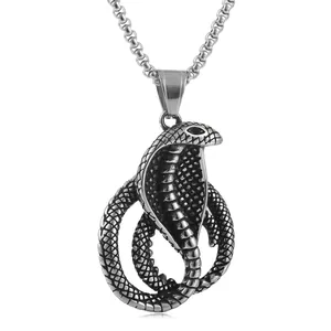 Collana con pendente a forma di serpente cobra punk in acciaio inox argentato