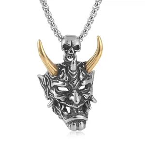 Ciondolo maschera fantasma Hannya in acciaio inox con corna dorate e teschio da uomo
