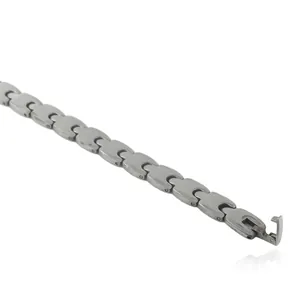 Minimalist stainless steel link bracelet with magnetic closure for men and women