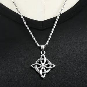 Retro-Halskette aus Edelstahl mit keltischem Knoten-Anhänger und Vintage-Silber-Finish