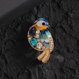 Exquisite Zinc Alloy Enamel Bird Brooch Colorful Rhinestone Inlaid Animal Hummingbird Pin For Women Wedding Banquet Jewelry