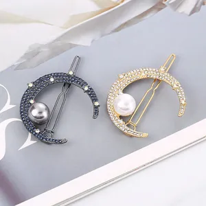 Elegant Crescent Moon Hair Clip With Rhinestone And Imitation Artificial Pearl Alloy Frog Clip Side Hair Accessory For Women